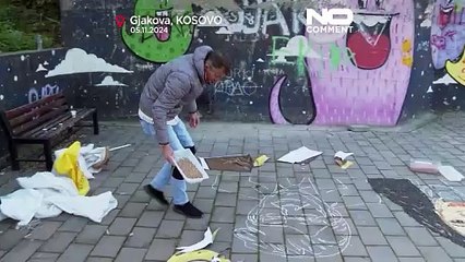 Dal Kosovo con amore, l'artista del mosaico rende omaggio a Trump e Harris