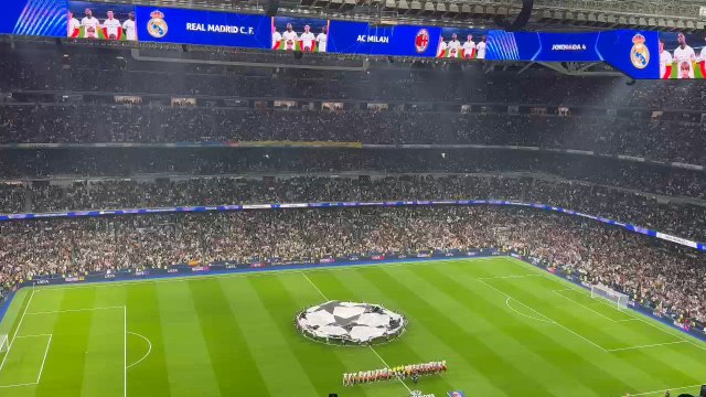 Pitada monumental al himno de la Champions en el Bernabéu
