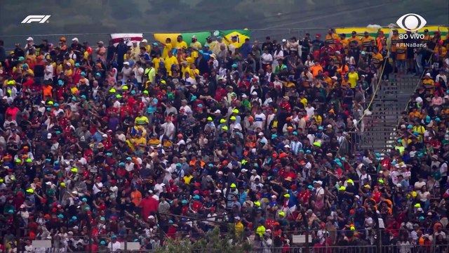F1: Stroll roda na volta de apresentação, fica na brita e atrasa largada em Interlagos