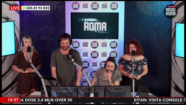 LA GALDI' CANTA MUSICA POPOLARE ROMANA E NAPOLETANA A SARALLO FAMOSI SU RADIO ROMA