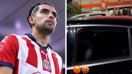 Ricardo Marín, jugador de Chivas, denuncia que vandalizan su auto en plena plaza comercial