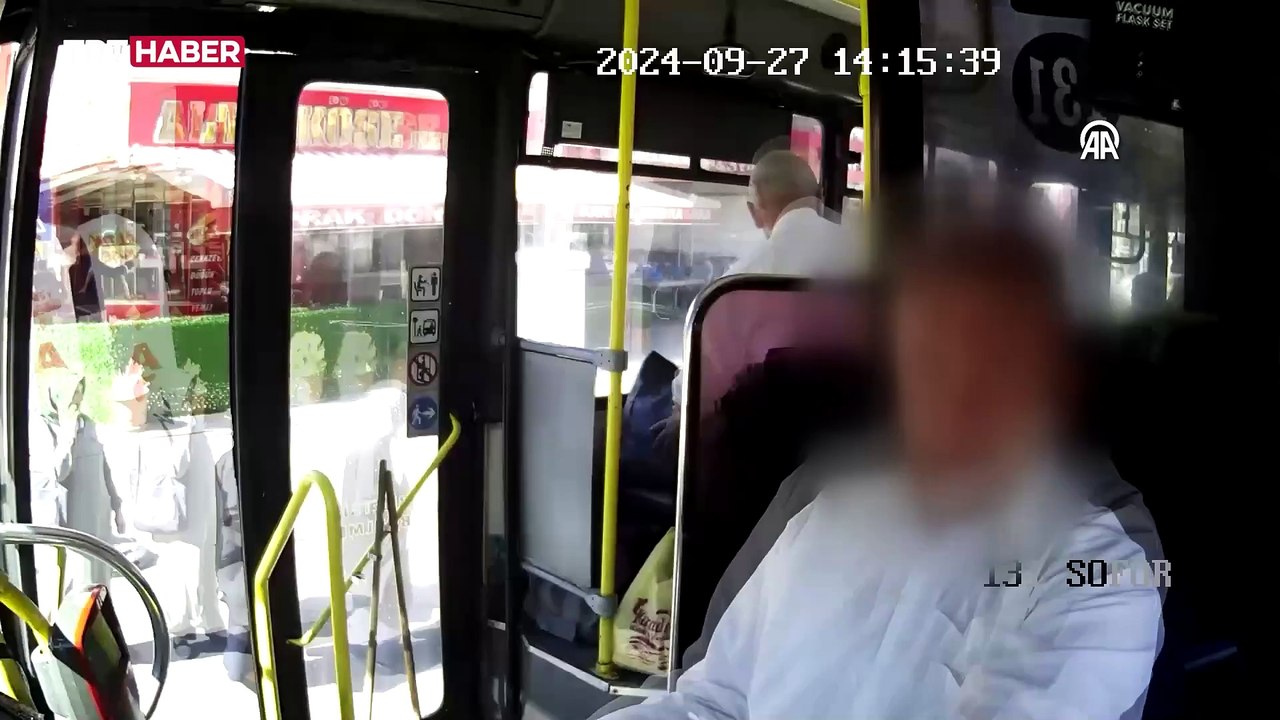 Kapısı açık halk otobüsünden düşerek yaralanan yolcu hayatını kaybetti