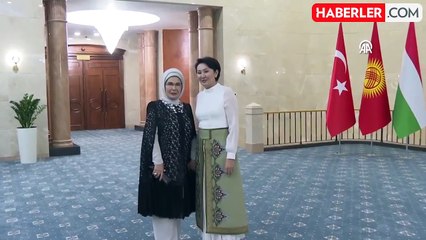 Emine Erdoğan, Kırgızistan Cumhurbaşkanı'nın eşi Caparova'nın akşam yemeğine katıldı