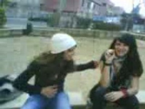 Tokio Hotel ( parodie ) - Ubers Ende Der Welt ( acoustic )