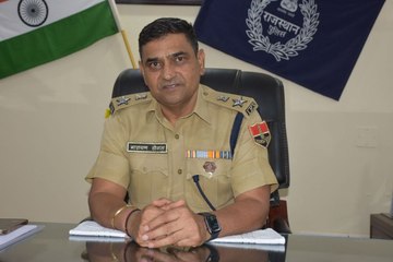 प्रेमिका कुएं में कूदी तो बदल गया प्रेमी का विचार, पुलिस ने लिया हिरासत में