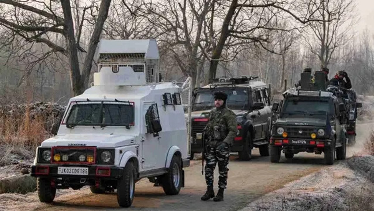 जम्मू कश्मीर के बांदीपोरा में सेना ने एक आतंकी को किया ढेर, एनकाउंटर जारी