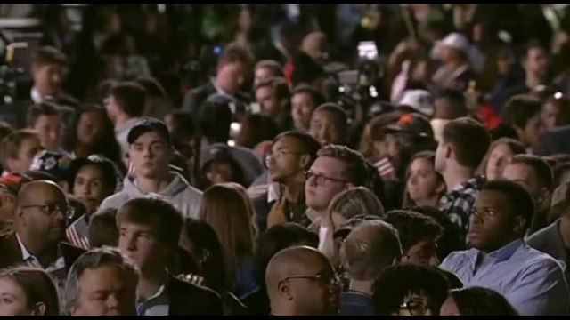 L'ansia dei sostenitori di Kamala Harris mentre i risultati indicano Trump