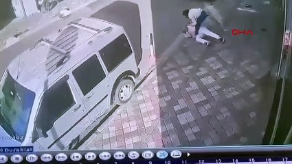 Evine girdiği kadın, üzerine atlayıp yakaladı