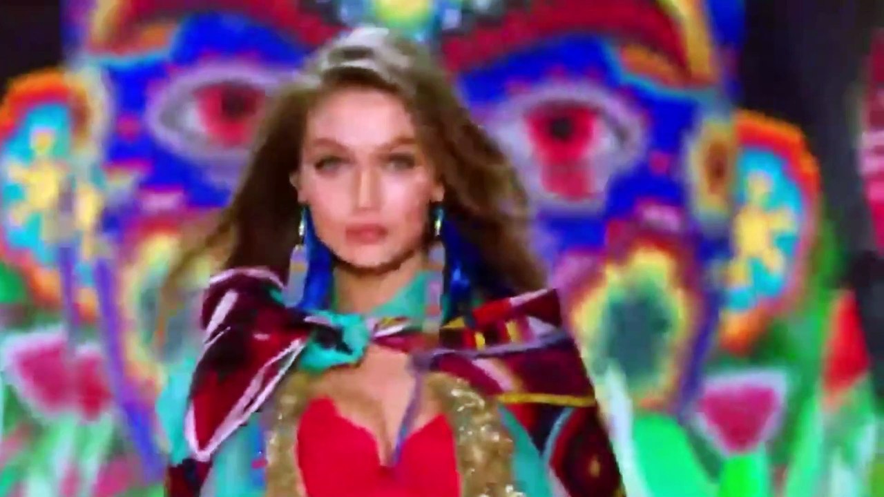TOP 5 HIGHEST PAID SUPERMODEL