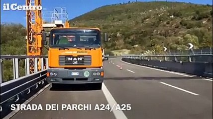 Terremoto, i danni al viadotto dell'A25 a Popoli