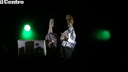 Chieti, i "piedi animati" di Monsieur David per Noemi