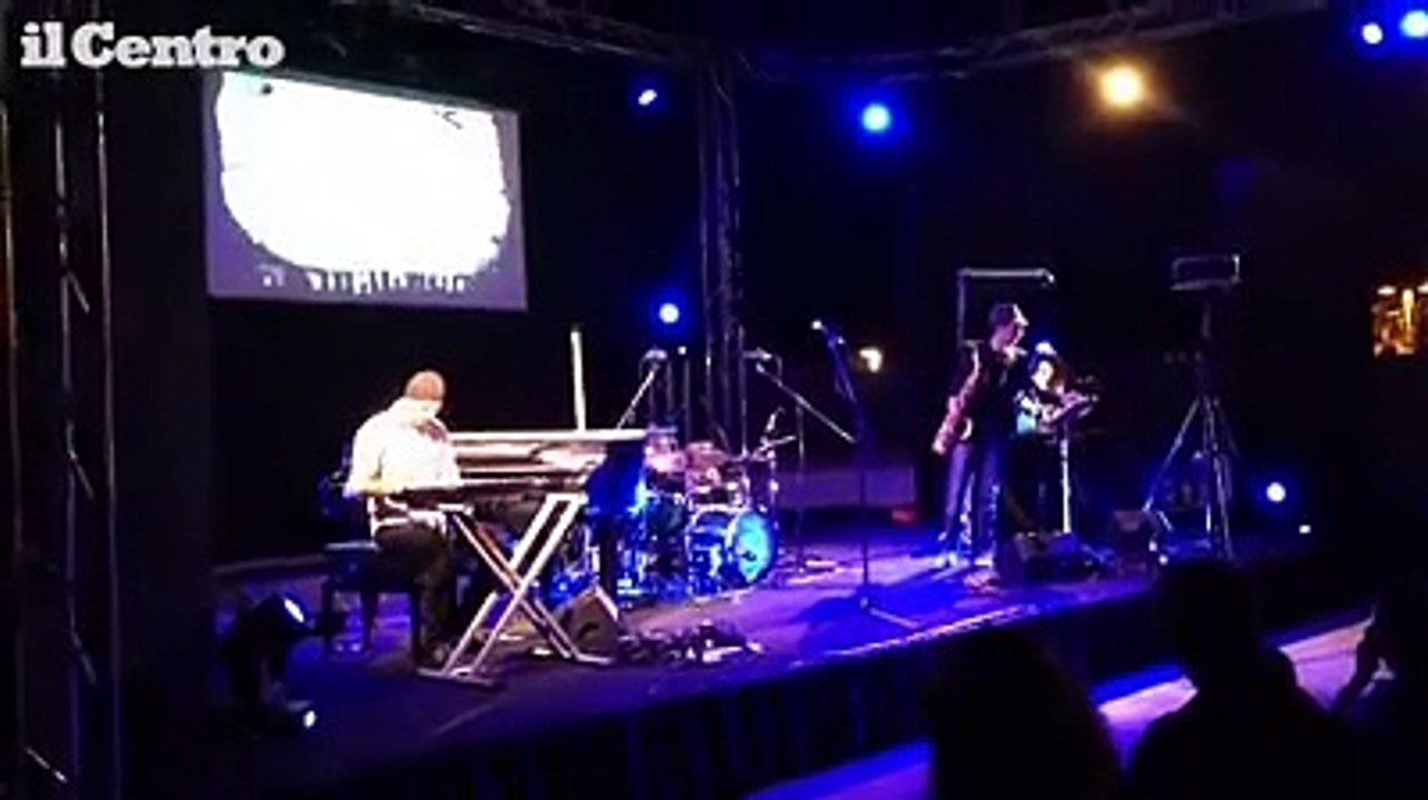 Pescara, Estatica apre con "Vola Vola Vola"