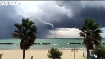 Tromba marina sulla costa di Montesilvano