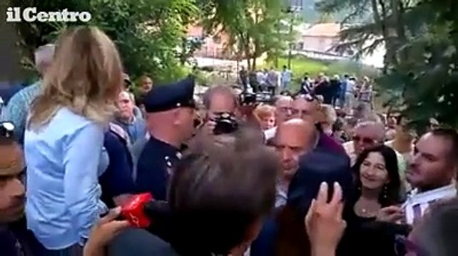 L'Aquila, il sindaco Cialente incontra i cittadini