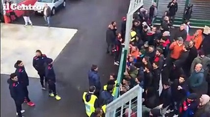 L'Aquila perde ancora, la contestazione dei tifosi