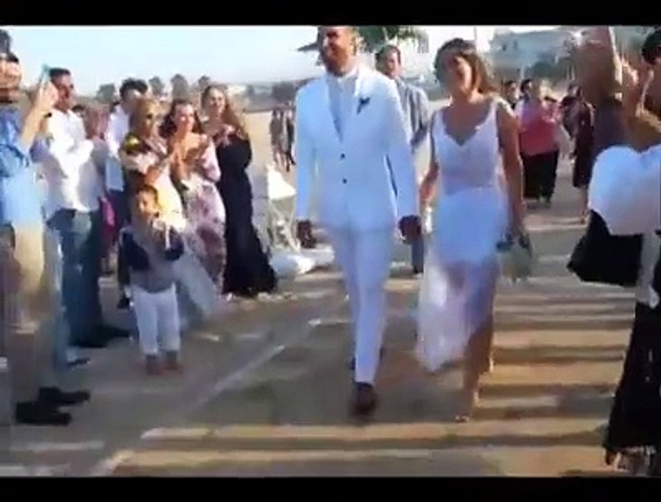 Pescara, celebrato il primo matrimonio sulla spiaggia