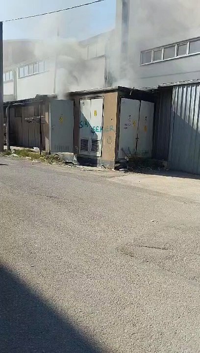 lektrik Trafosu Patladı, Yangın Söndürüldü