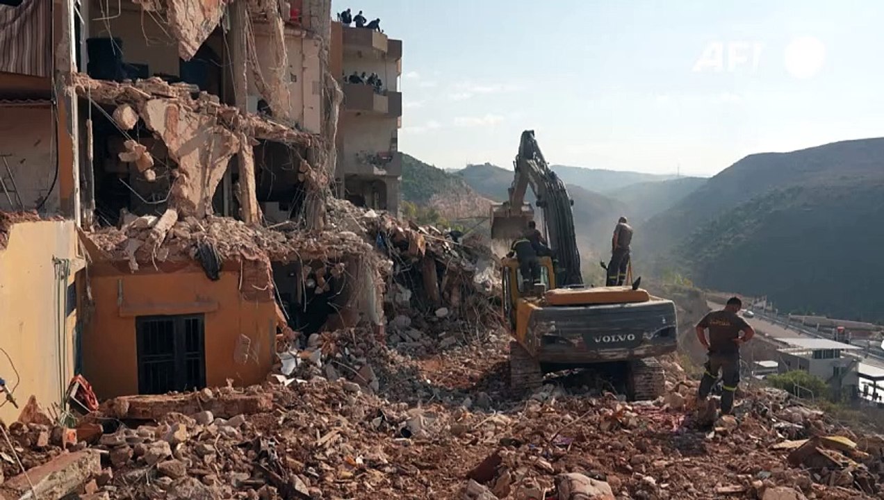 مقتل 20 شخصا على الأقل في غارة إسرائيلية على بل...