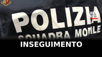 Sperona i poliziotti sul raccordo e poi fugge, arrestato con droga