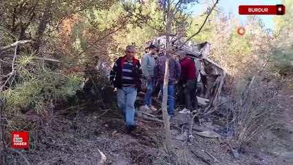 Burdur'da freni patlayan kamyon şarampole uçtu