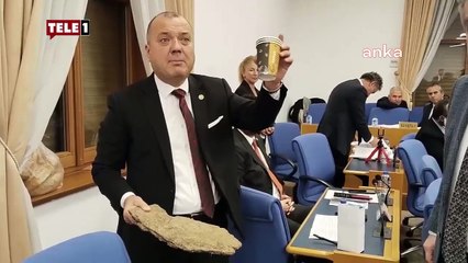 CHP'li vekilden AKP'lilere 'tezekli' tepki! 'Köylerde hayvan kalmadı'