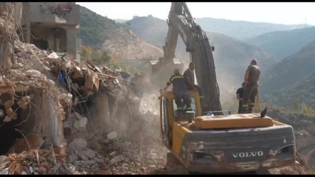 Libano, almeno 20 morti nel raid israeliano sulla città di Barja