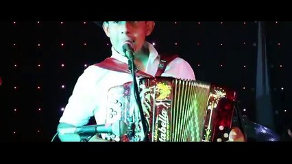 VER LA NUEVA BANDA DEL CARRO ROJO Película completa en Español