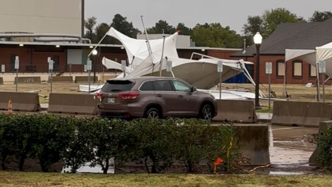 University of Oklahoma-Norman campus hit by heavy rain and strong winds