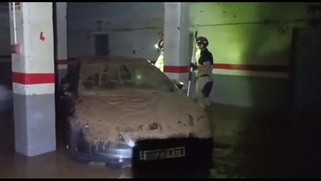 Spagna, continuano le ricerche dei dispersi nell'area di Valencia