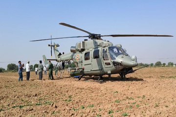 वायुसेना के रुद्र हेलीकॉप्टर की इमरजेंसी लैंडिंग, खेत में उतारा, देखें लाइव वीडियो