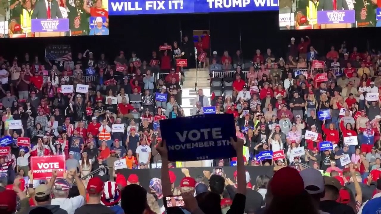 Trump gana terreno entre los votantes latinos del "muro azul" además de en Texas y Florida