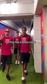 No está para bromas: el código de vestimenta que Hansi Flick impone a los jugadores del Barça
