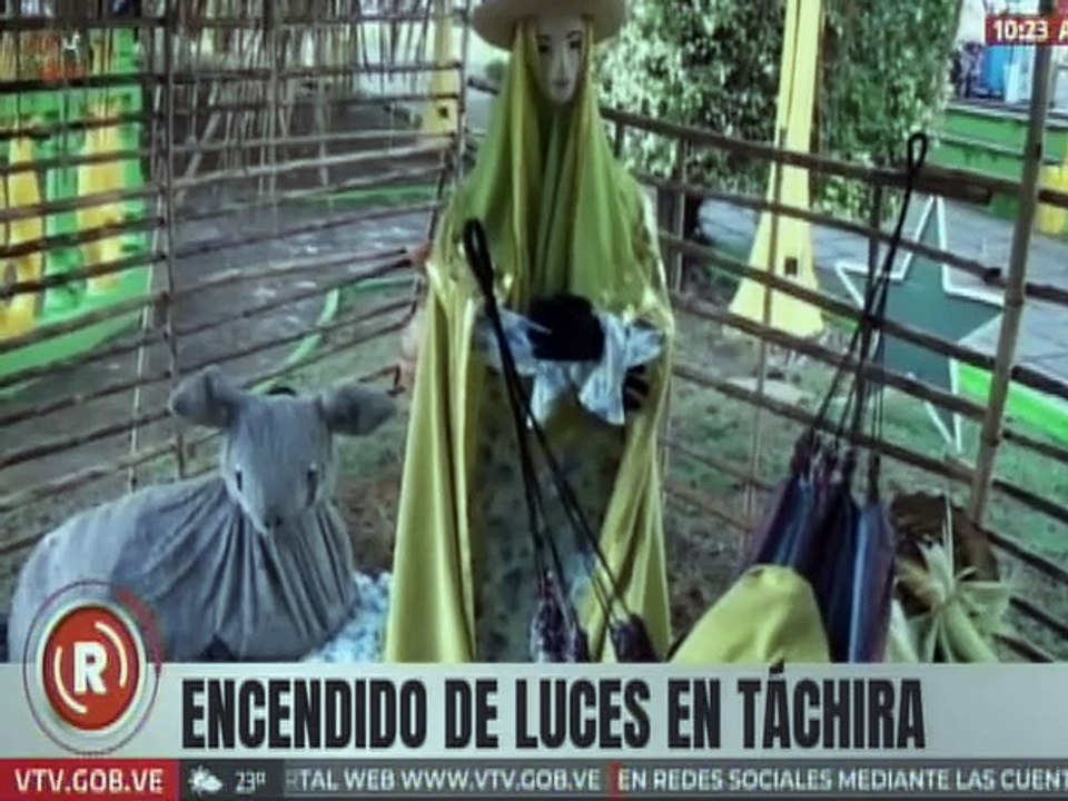 Táchira | Encendido de luces iluminó y llenó de Navidad la Plaza Bolívar del mcpio. Cárdenas