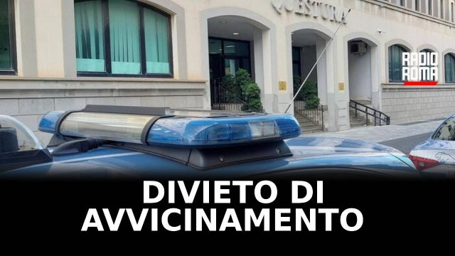 Viola divieto di avvicinamento e picchia la ex, arrestato