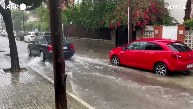 Maltempo in Spagna, ancora allerta rossa a Barcellona e in altre zone