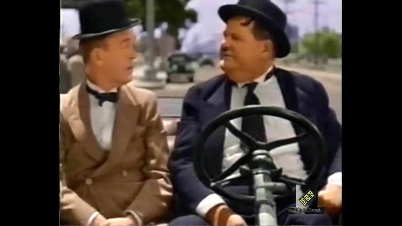 [Stanlio e Ollio] Andando a Spasso