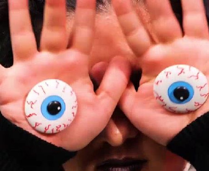 Fun Halloween DIYs you can easily repeat at home!