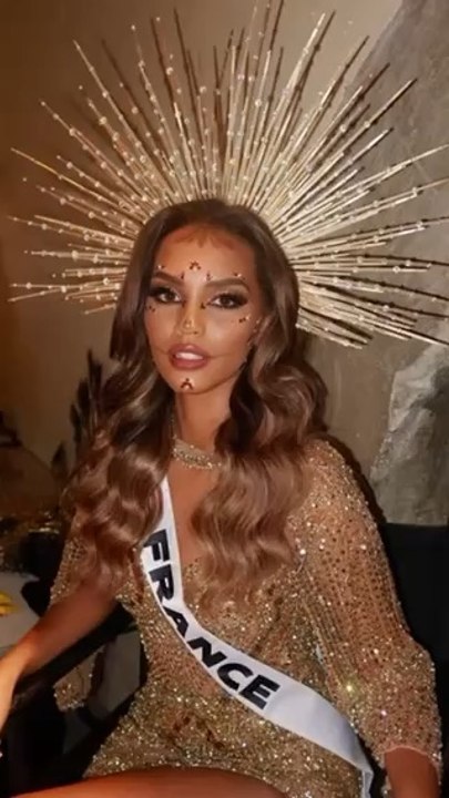 Miss France se fait remarquer par les sponsors à MU