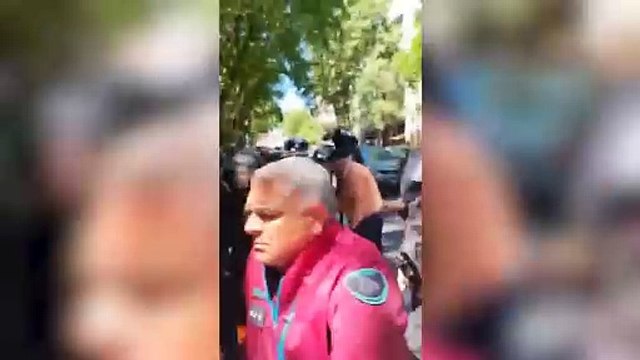 Represión policial contra los jubilados | Resultó herido Gerardo Mirkin docente jubilado