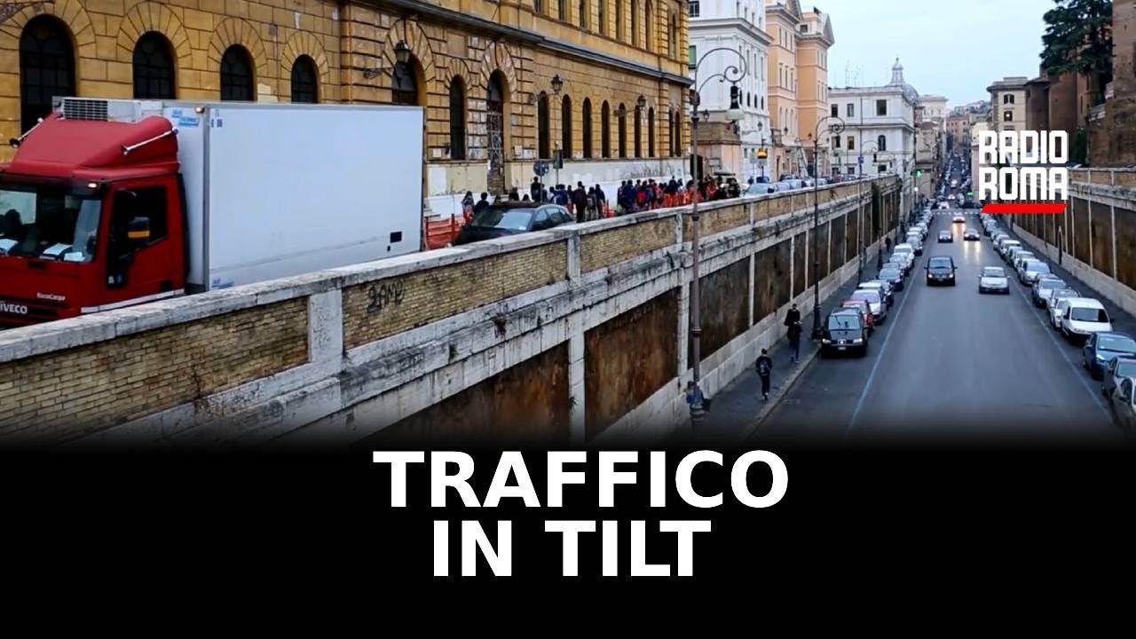 Traffico in tilt per lavori in zona Porta Maggiore