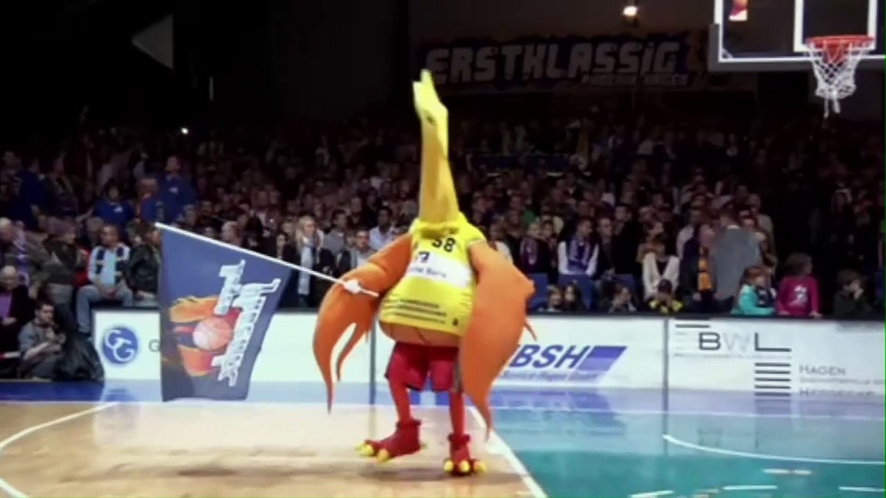 Phoenix in der Asche | movie | 2011 | Official Trailer