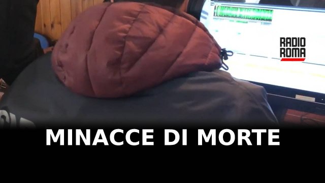 Tenta di strangolare fidanzata, arrestato