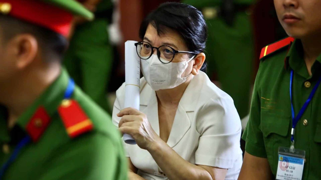 Cựu cục trưởng thanh tra Đỗ Thị Nhàn nhận hối lộ 5,2 triệu USD: "Bị cáo mất hết tất cả"