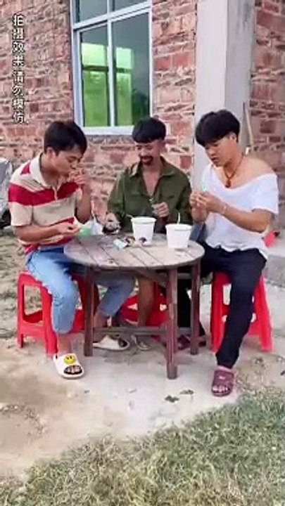 Funny Chinese 2 vedeo