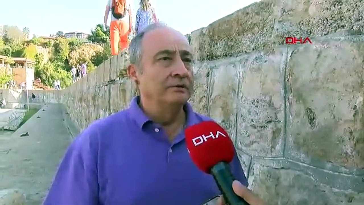 Antalya'da korkutan gelişme! Yat Limanı İskelesi 15 derece eğildi!