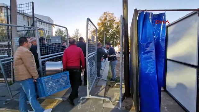 Narin Güran cinayetinde tutuklu sanıklar, ilk duruşma için Diyarbakır Adliyesi'ne getirildi