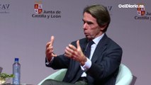 Aznar acusa a Sánchez de 