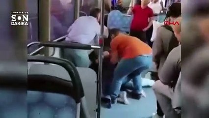 Antalya’da otobüste "çocuğa dayak" kavgası! O anlar kamerada