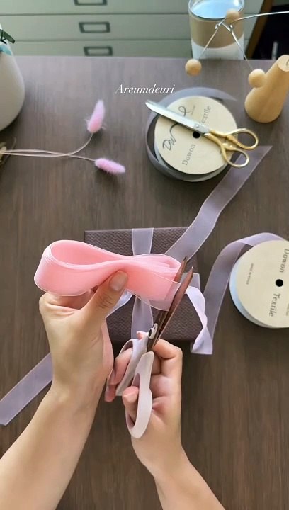 Gift Packaging Tutorial via: @areum_deuri