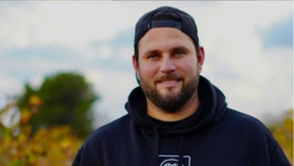 GALA VIDEO - Le champion du monde de burger est Français : il dévoile sa recette pas à pas !